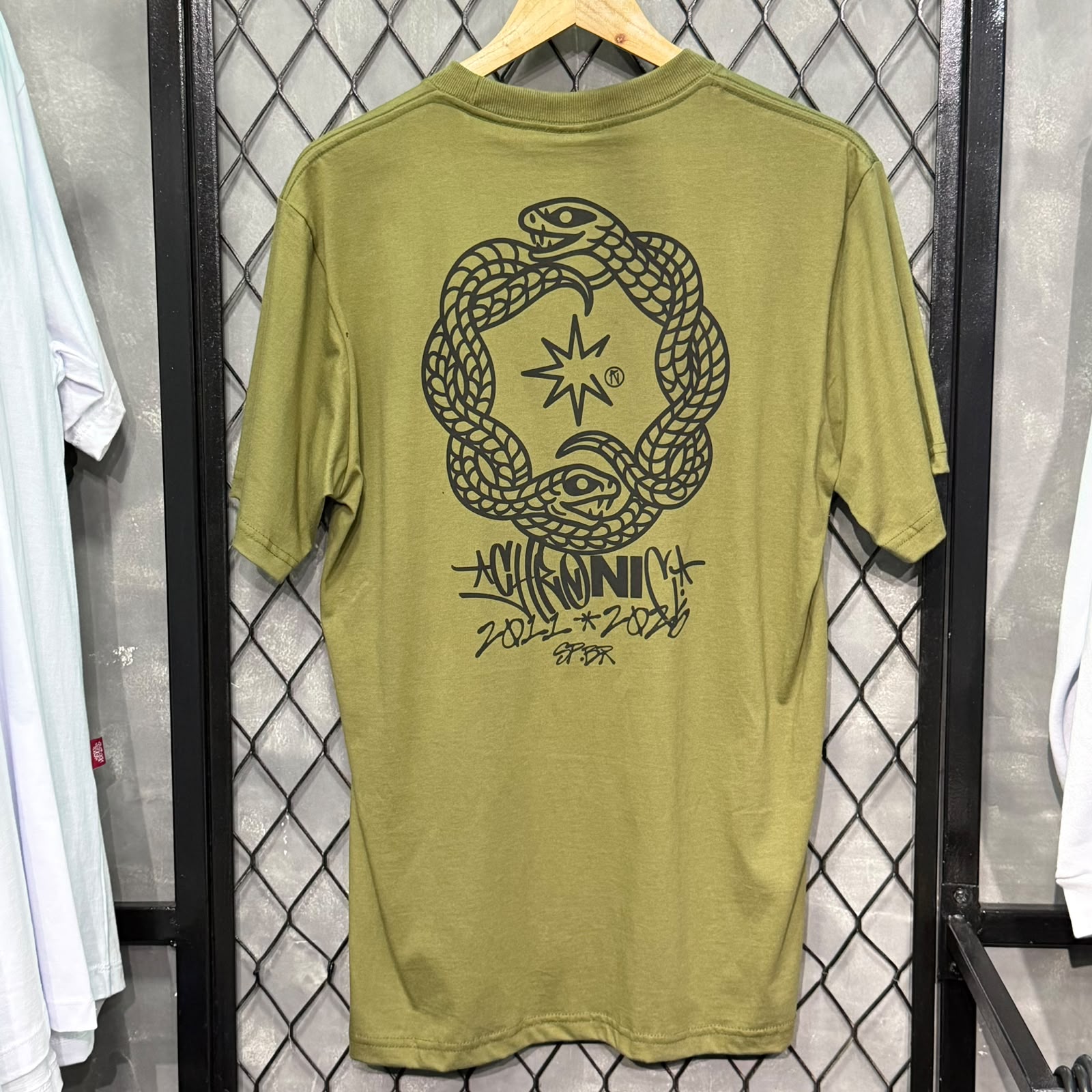 CAMISETA CHRONIC