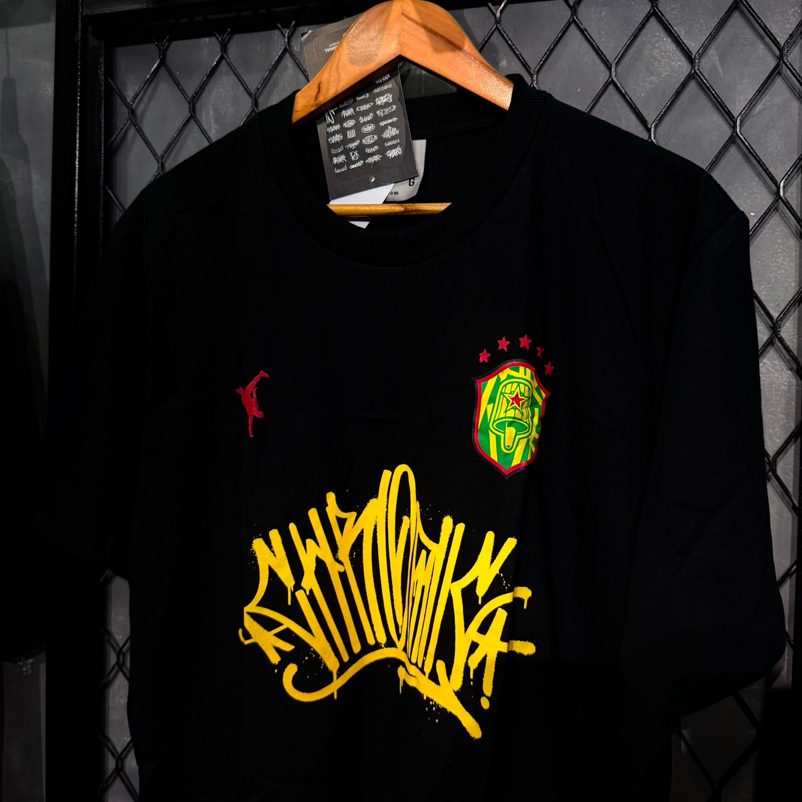 CAMISETA CHRONIC