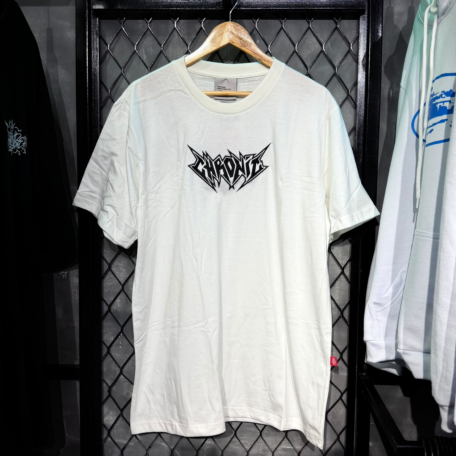 CAMISETA CHRONIC