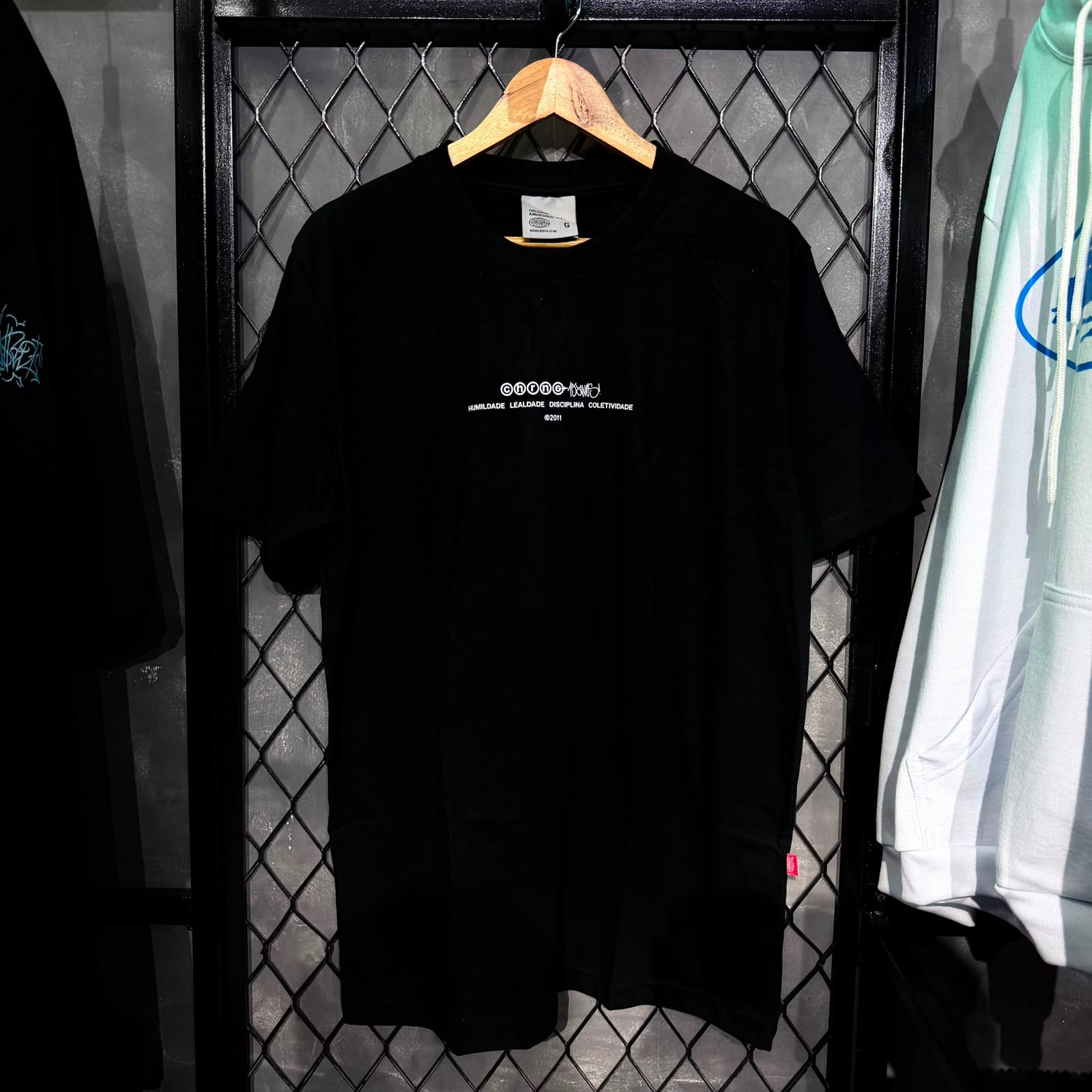 CAMISETA CHRONIC