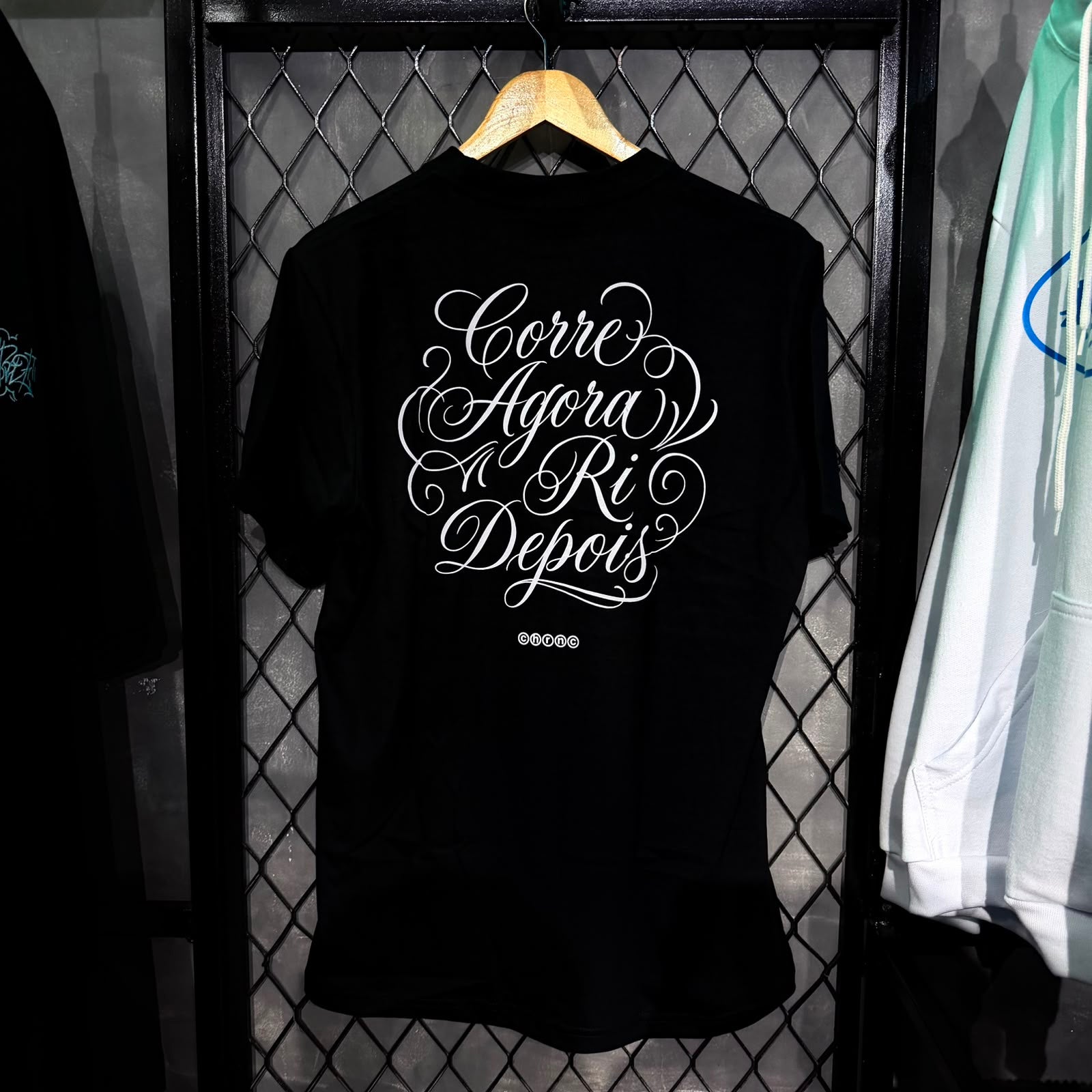 CAMISETA CHRONIC