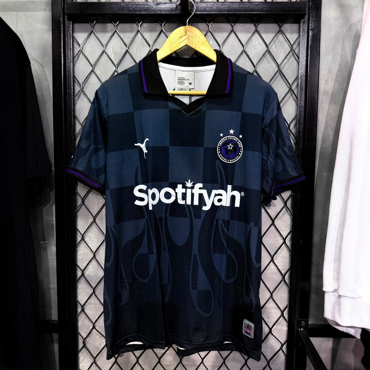 CAMISETA CHRONIC