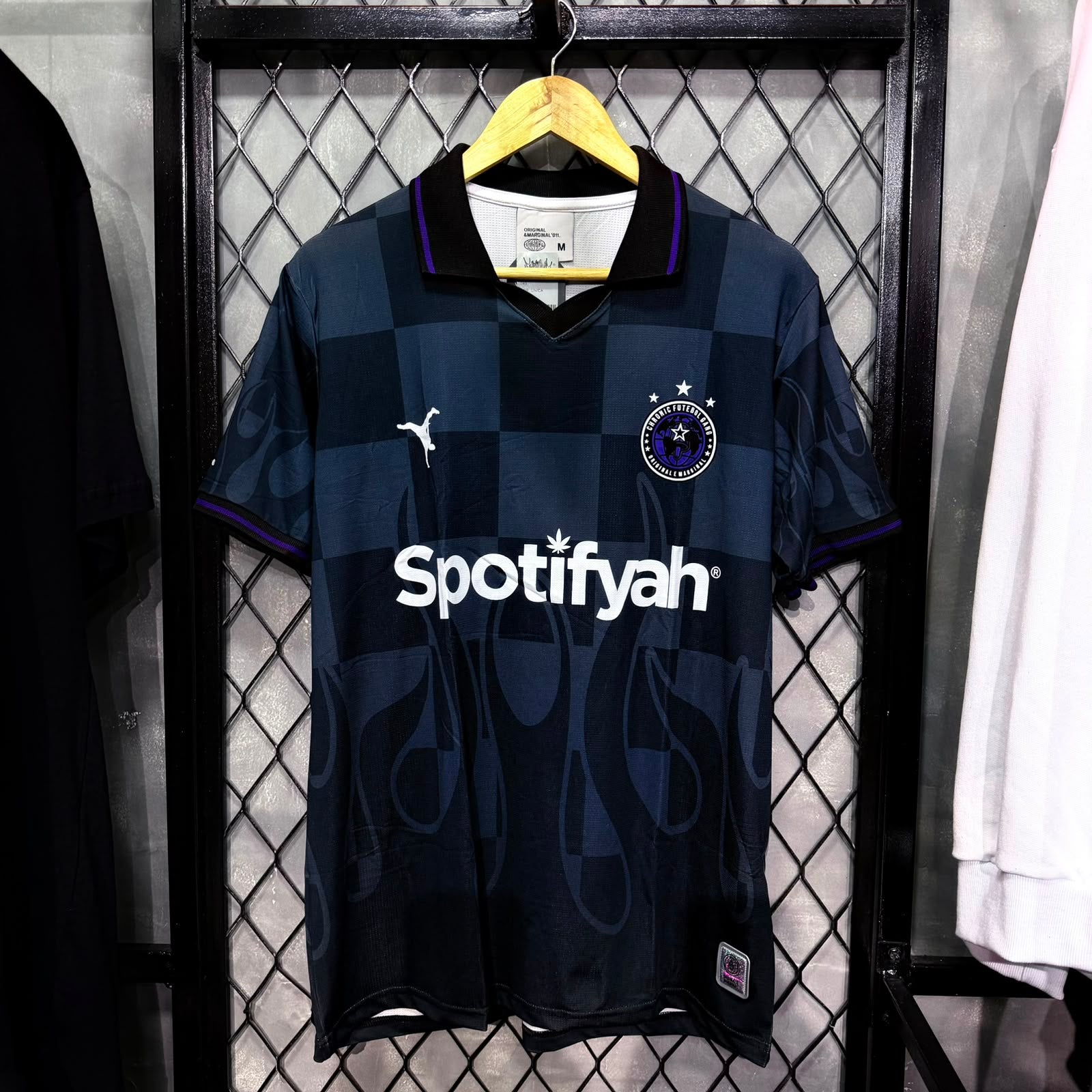 CAMISETA CHRONIC