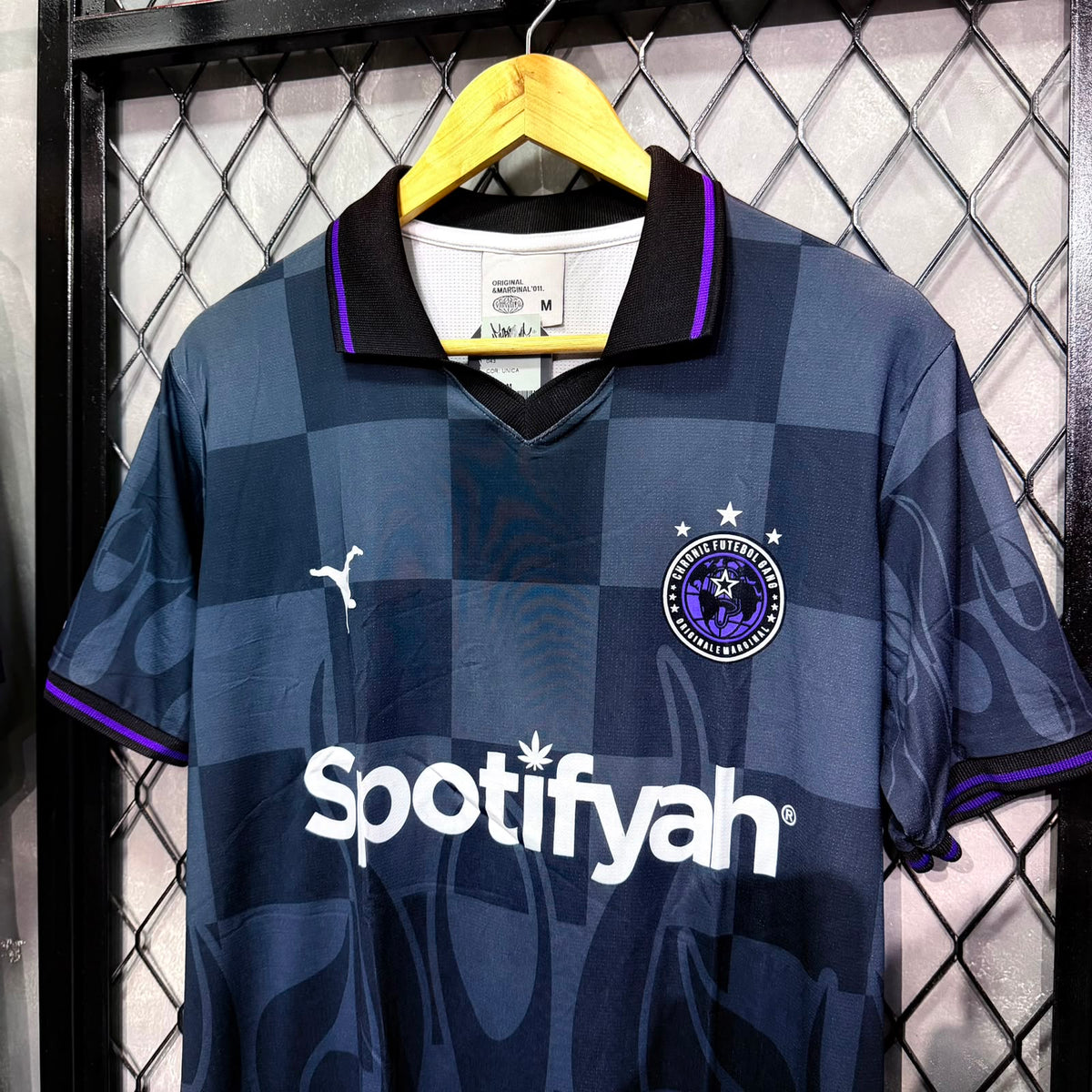 CAMISETA CHRONIC