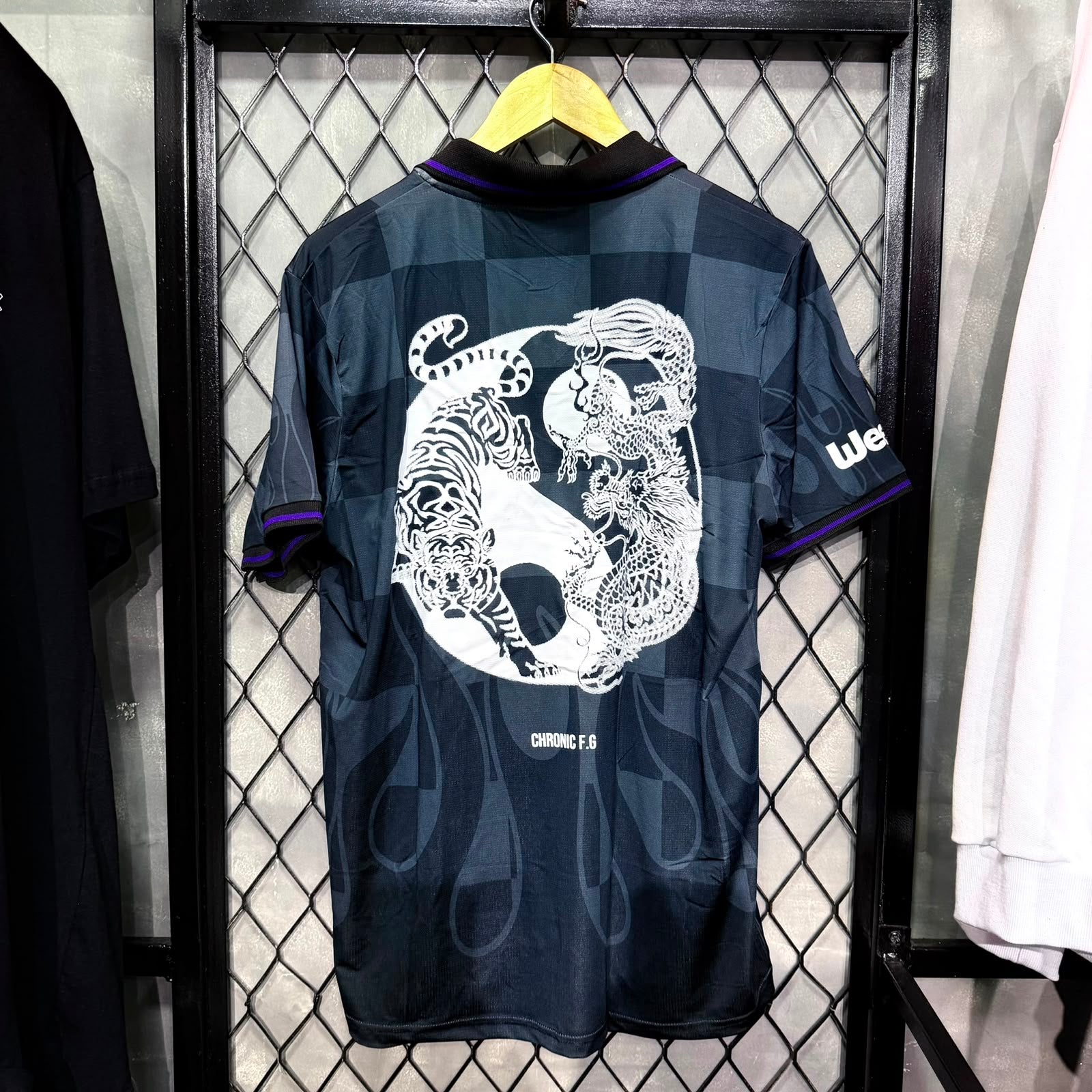 CAMISETA CHRONIC