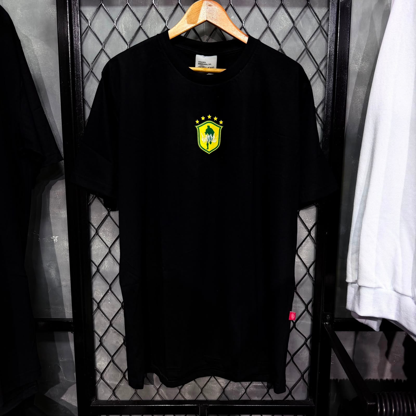 CAMISETA CHRONIC