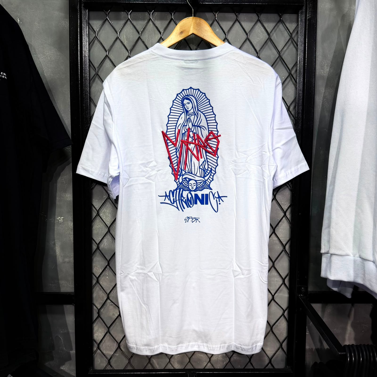 CAMISETA CHRONIC