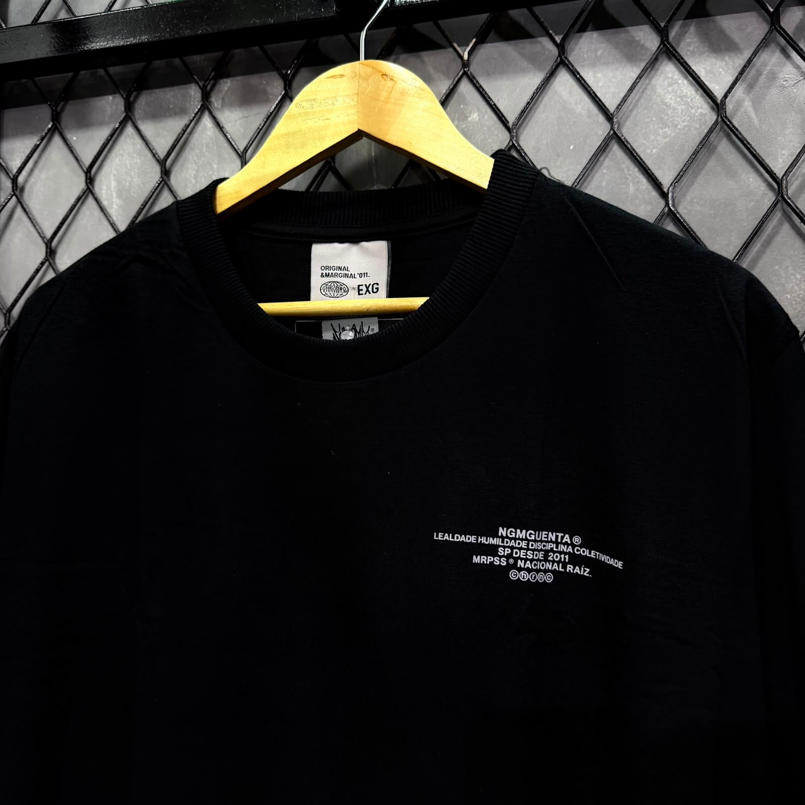 CAMISETA CHRONIC
