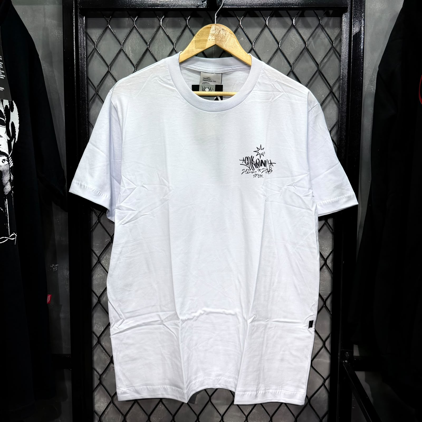 CAMISETA CHRONIC
