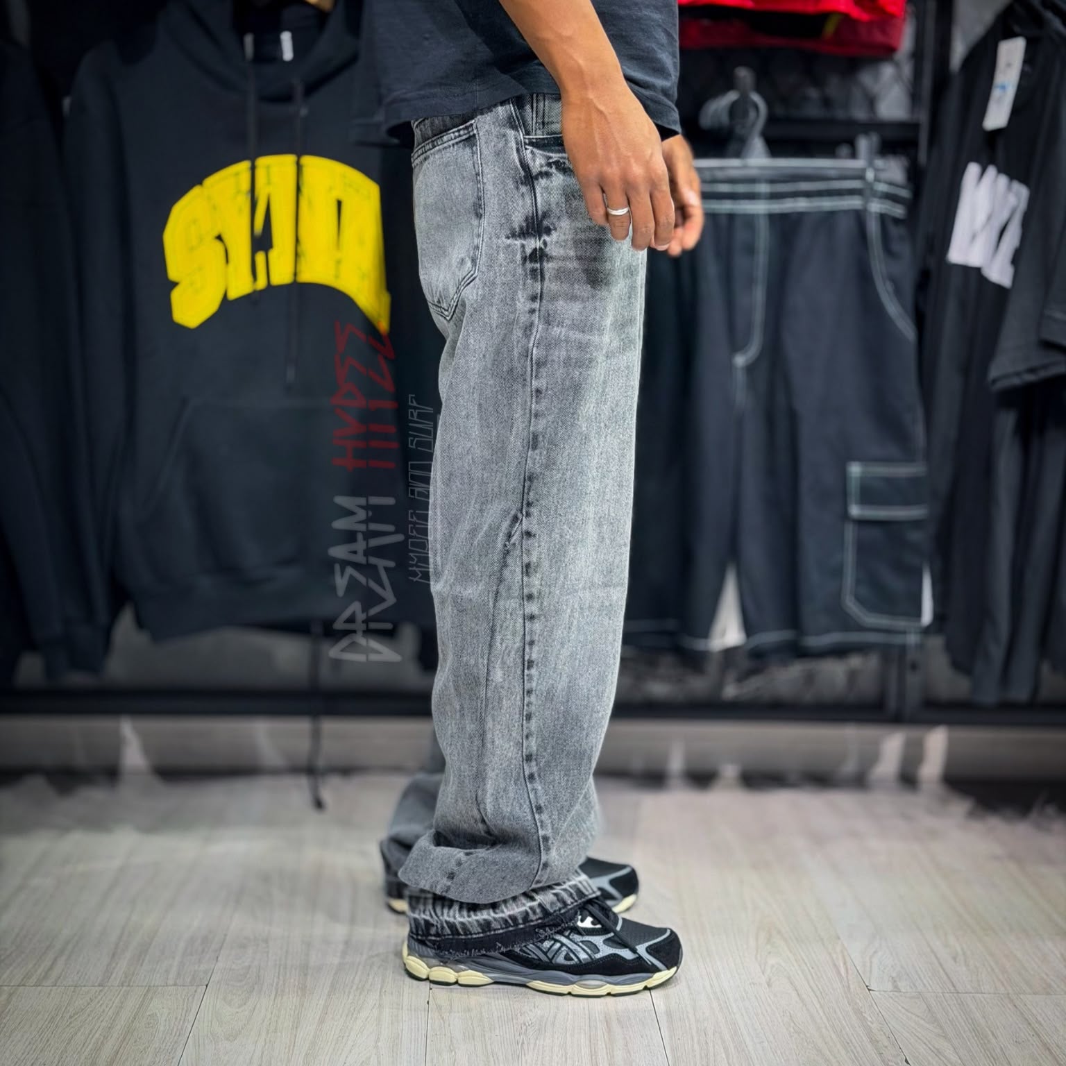 Calça Flare estonada DMC