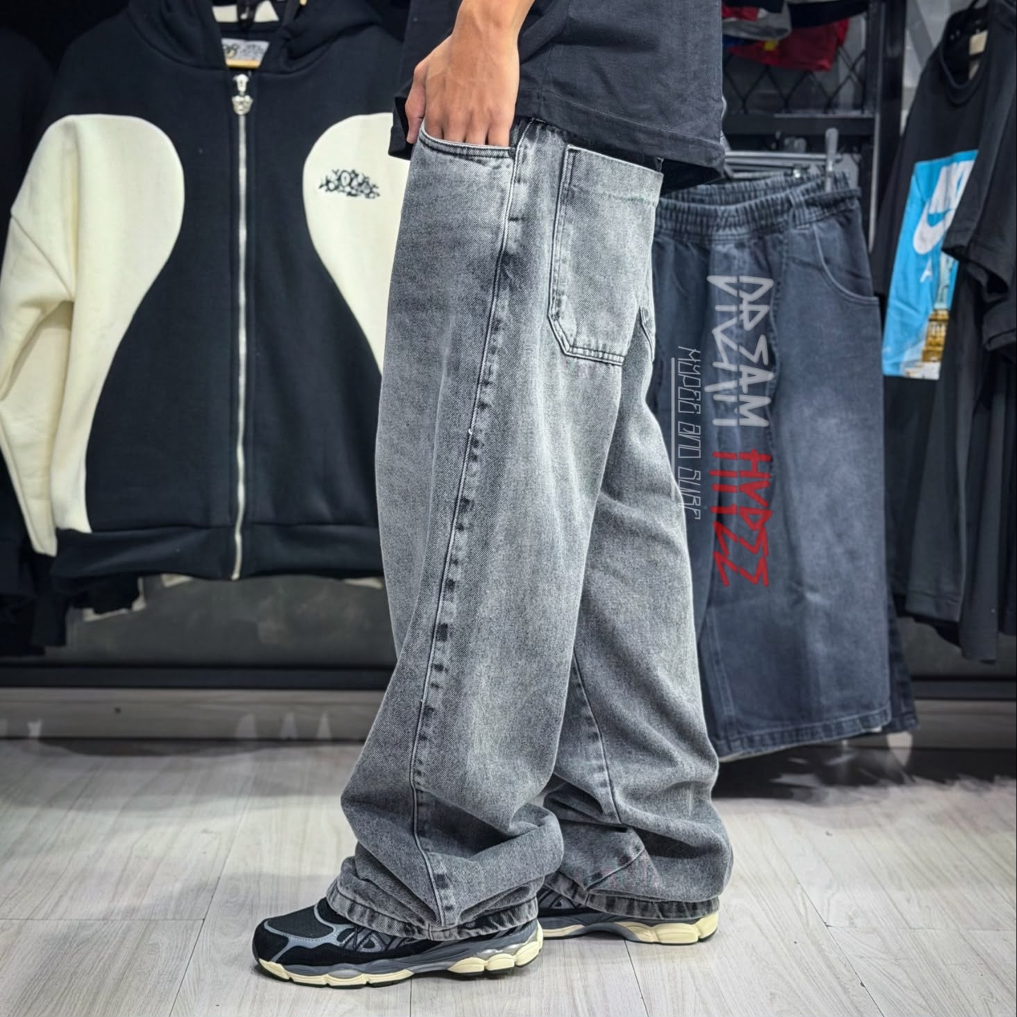 Calça Reta Marmorizada Escura DMC