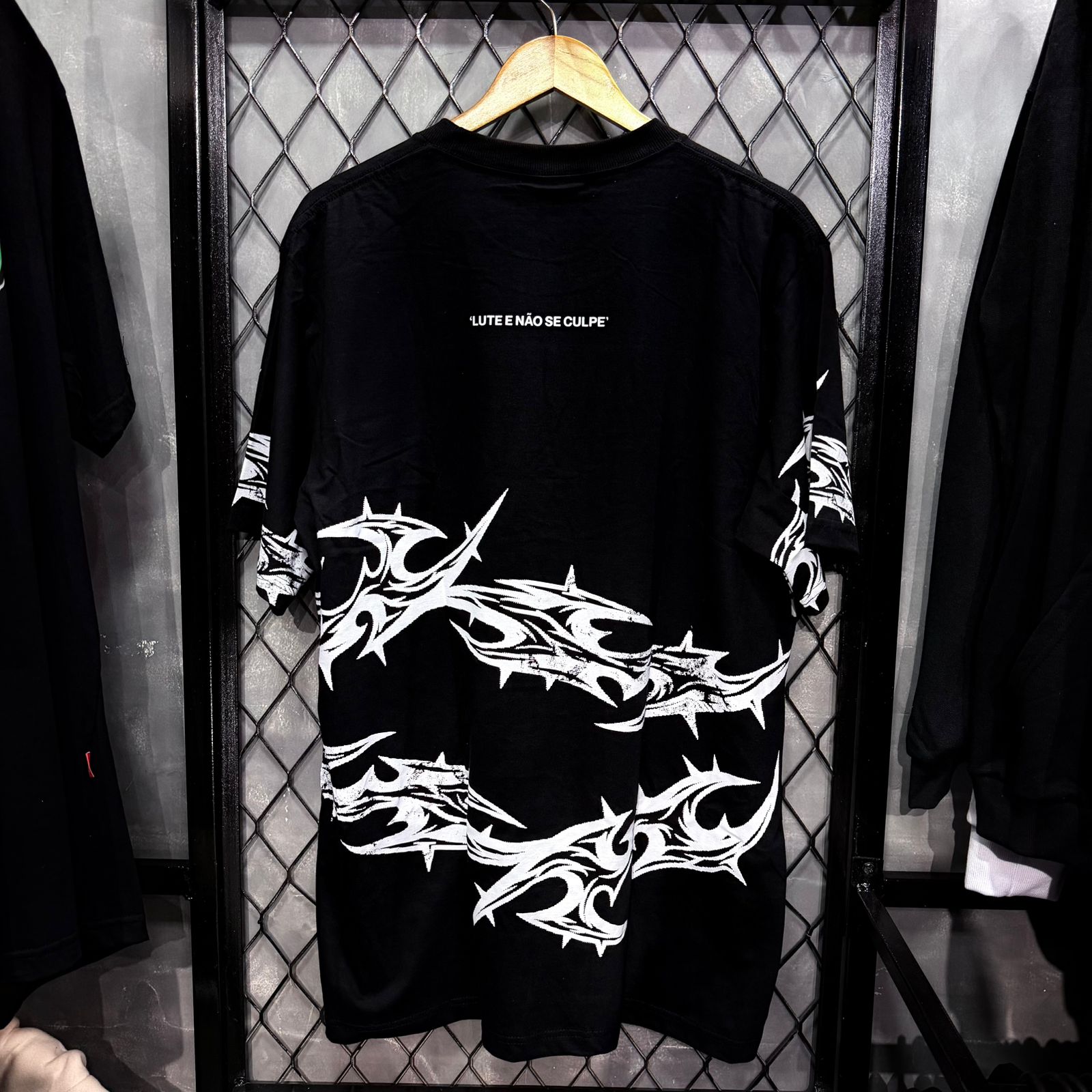 CAMISETA CHRONIC