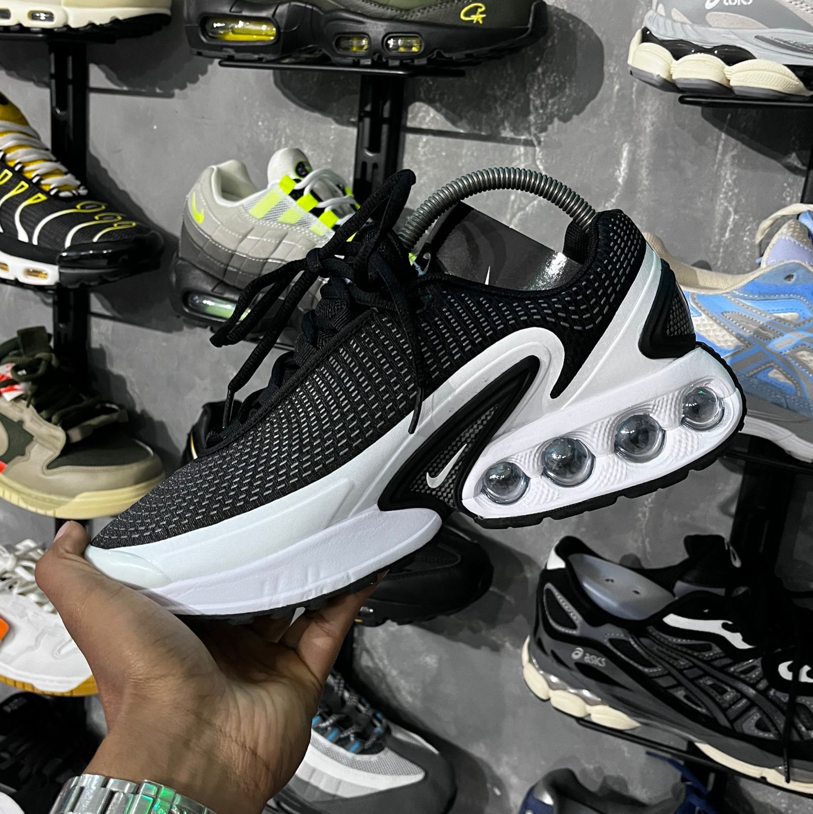 AIR MAX DN
