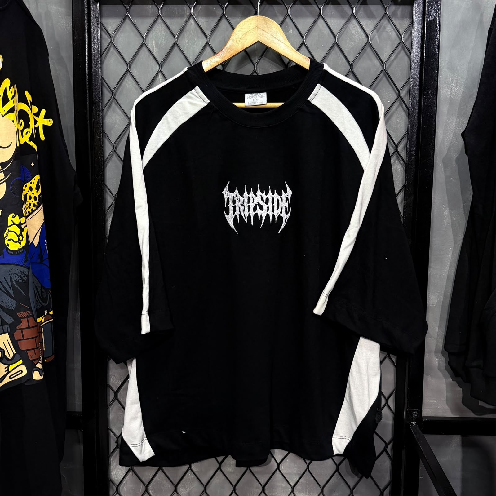 CAMISETA BOXY TRIP SIDE