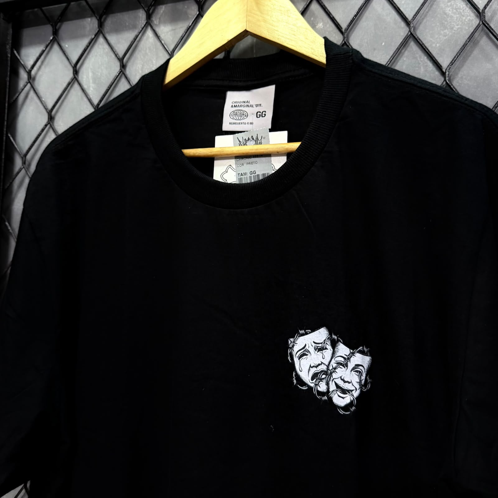 CAMISETA CHRONIC