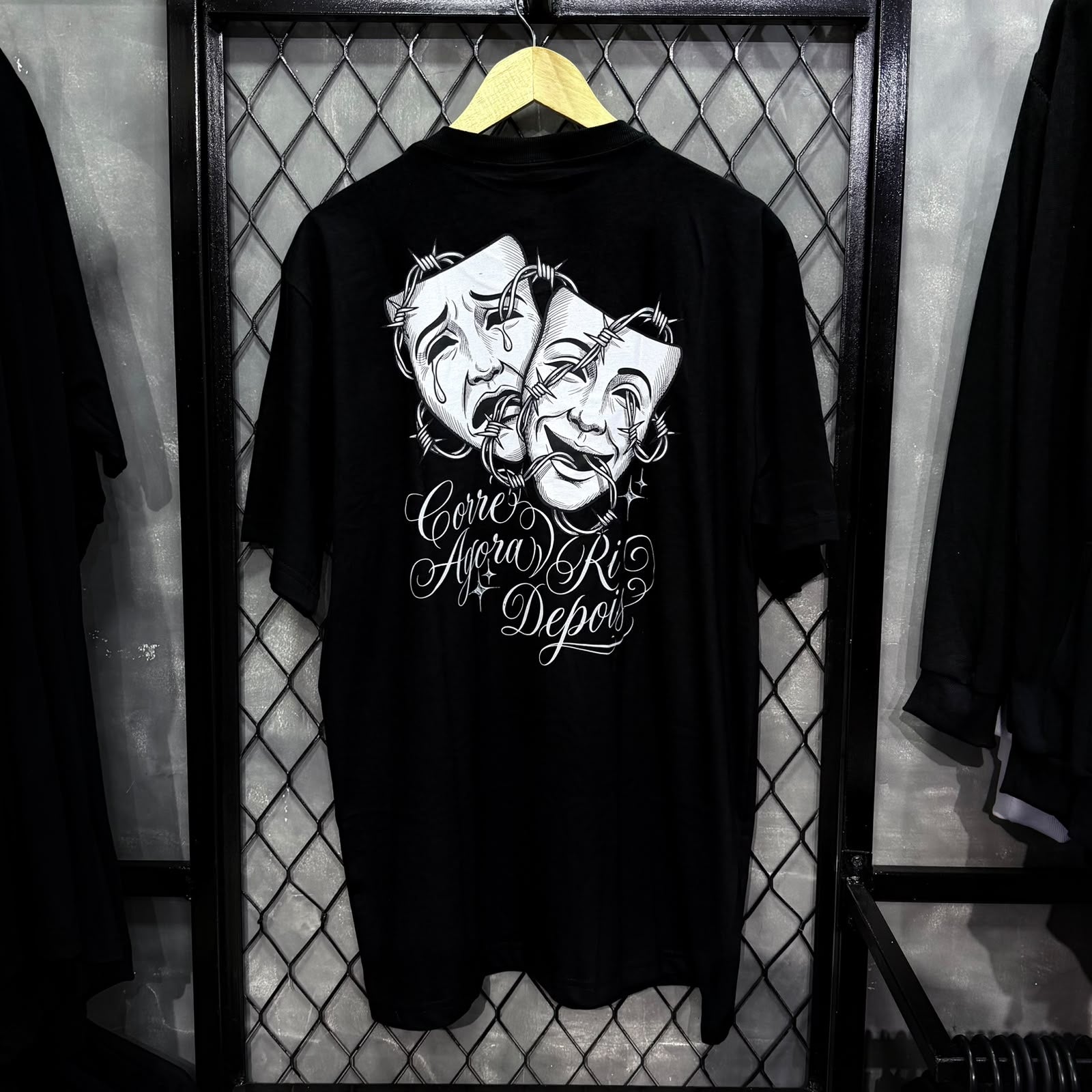 CAMISETA CHRONIC