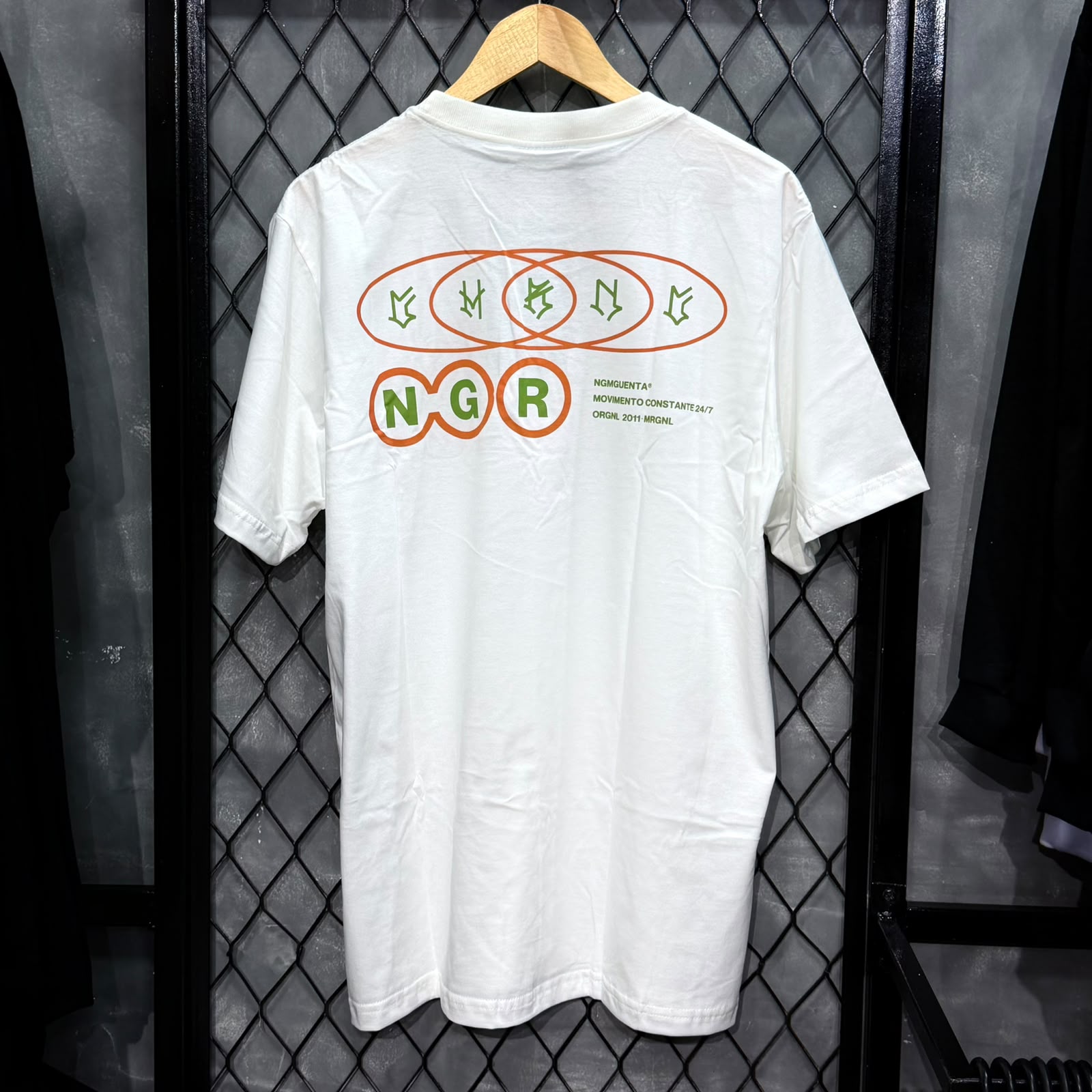 CAMISETA CHRONIC