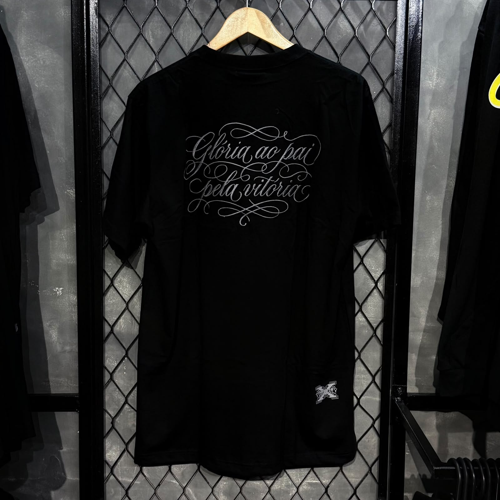 CAMISETA CHRONIC
