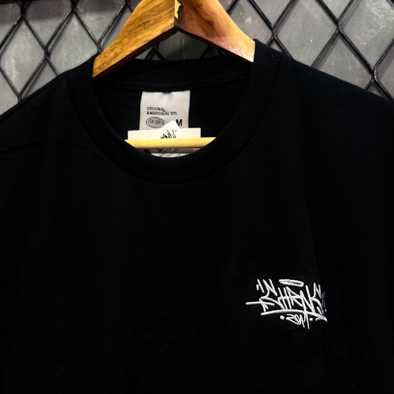 CAMISETA CHRONIC