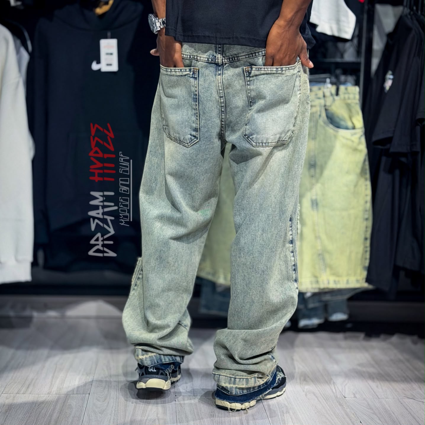 Calça Reta Destroyed DMC