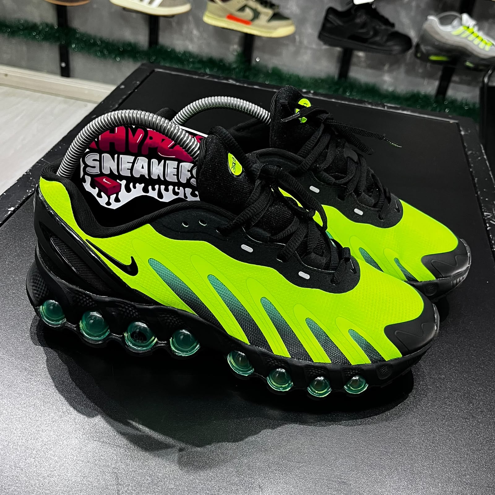 AIR MAX DN8