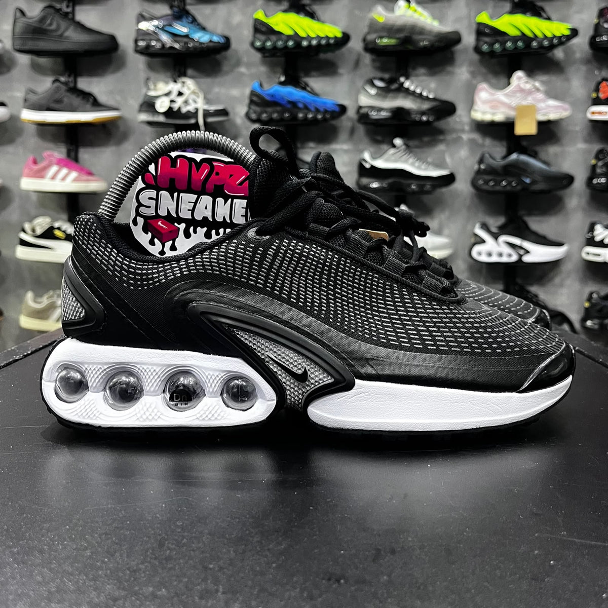 AIR MAX DN