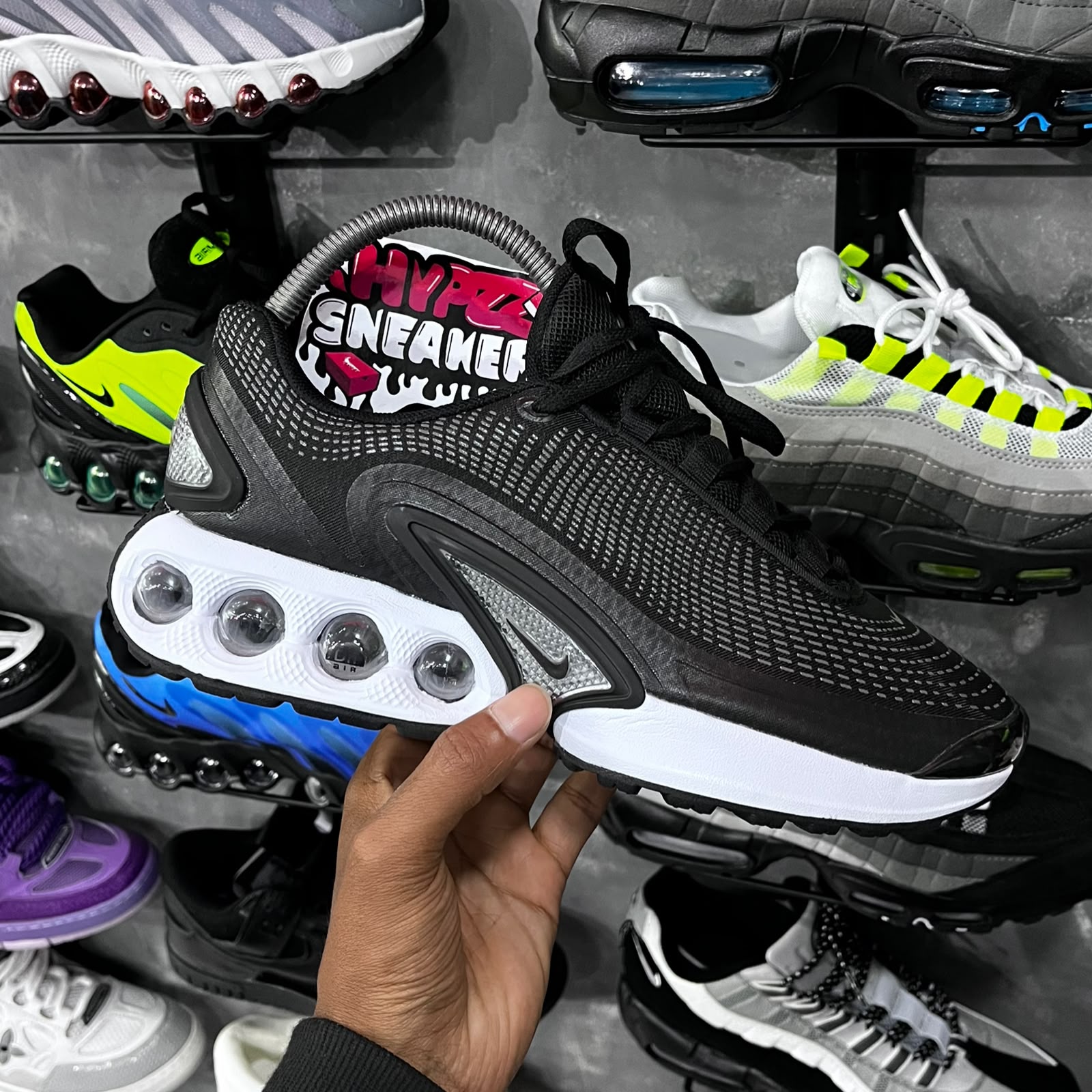 AIR MAX DN