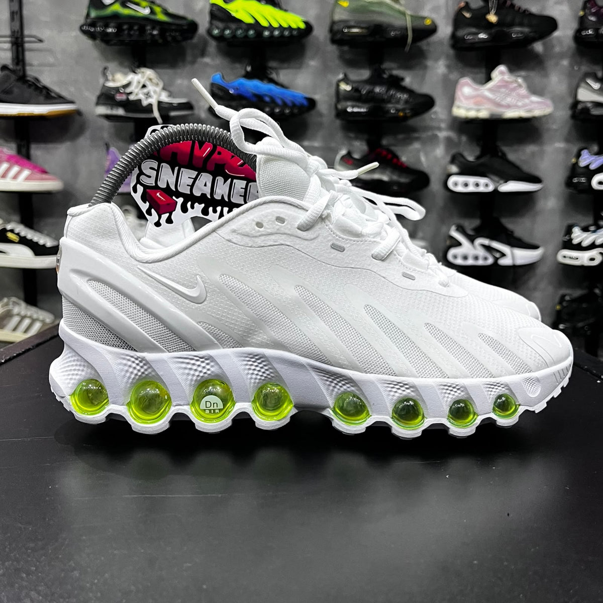 AIR MAX DN8