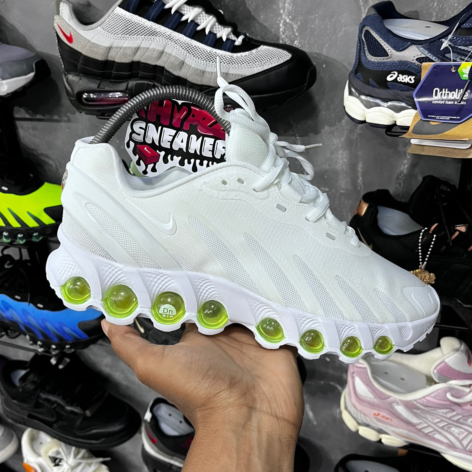 AIR MAX DN8