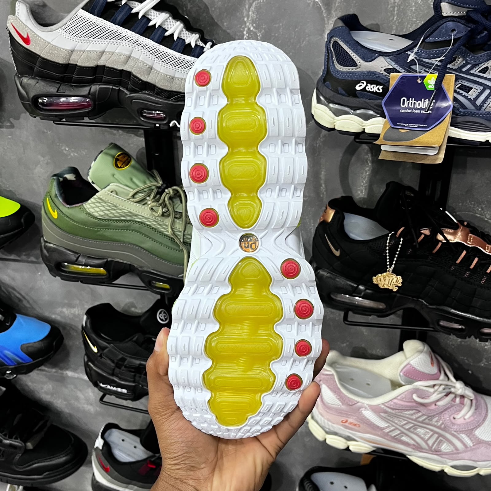 AIR MAX DN8