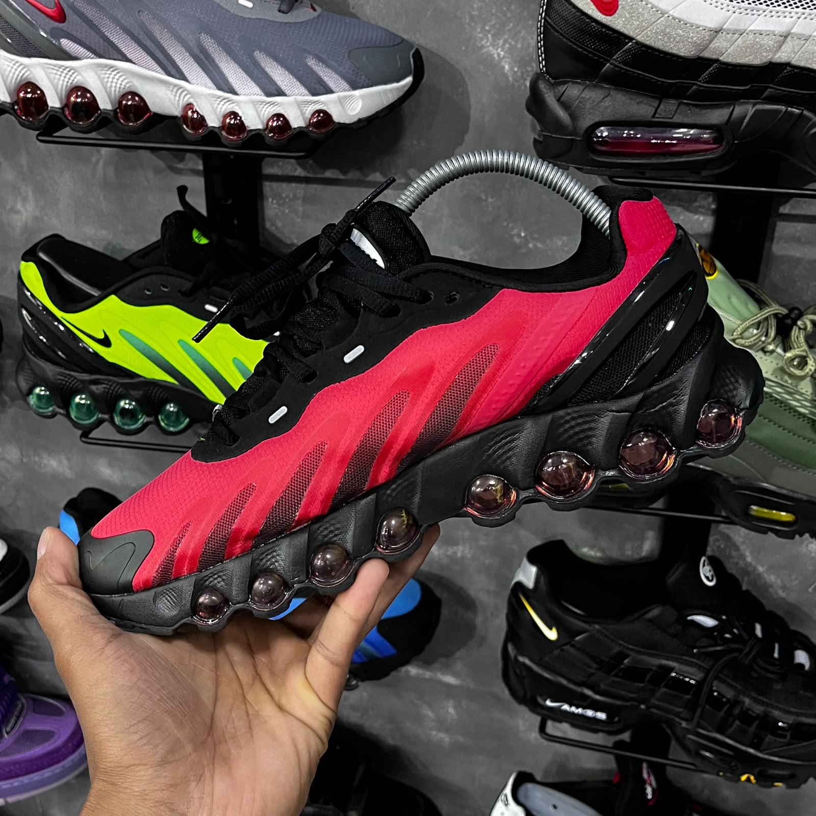 AIR MAX DN8