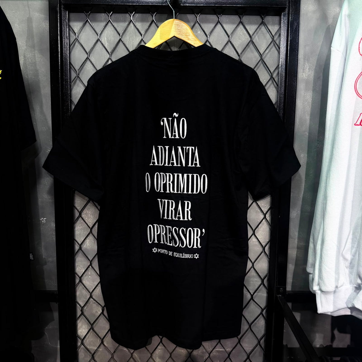 CAMISETA CHRONIC